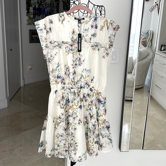 NWT STEVE MADDEN FLORAL MINIDRESS - Picture 7 of 11